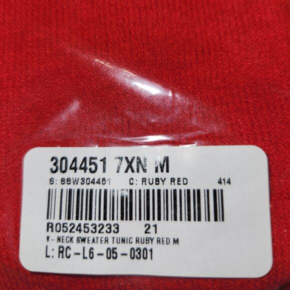 J.Jill $79 Medium Ruby Red V-Neck Cable Knit Classic Preppy Luxury Tunic Sweater - Picture 8 of 10